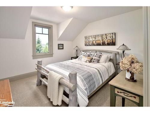 376 Sunset Boulevard, Thornbury, ON - Indoor Photo Showing Bedroom