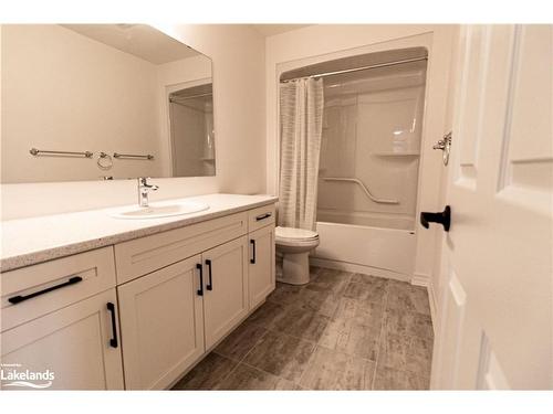 4 Mitchell Avenue, Collingwood, ON - Indoor Photo Showing Bathroom