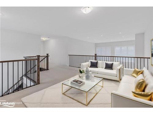 95 Goldie Court, The Blue Mountains, ON - Indoor Photo Showing Living Room