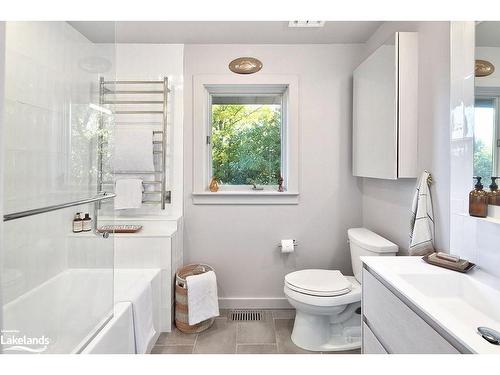 46447 Old Mail Road, Meaford, ON - Indoor Photo Showing Bathroom