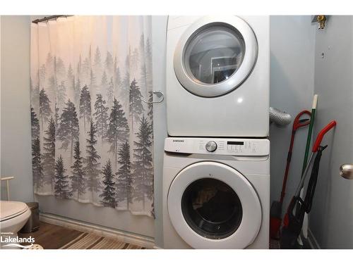 6176 21 22  Nottawasaga Sideroad, Stayner, ON - Indoor Photo Showing Laundry Room