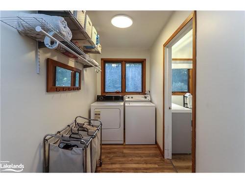 449 Mertz Corner Rd, Tiny, ON - Indoor Photo Showing Laundry Room