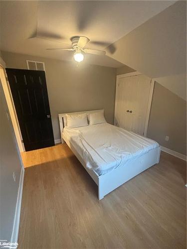 1081 Springdale Park Road, Bracebridge, ON - Indoor Photo Showing Bedroom