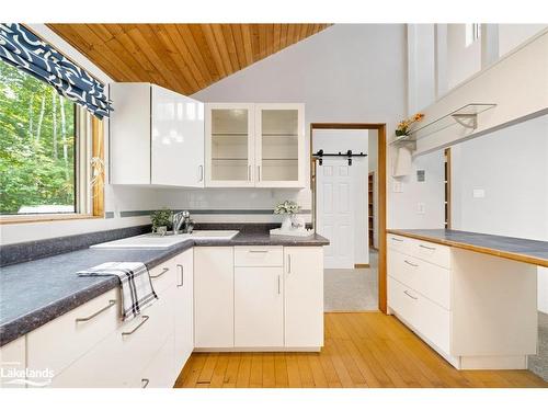 12 Linda Lane W, Carling, ON - Indoor Photo Showing Kitchen