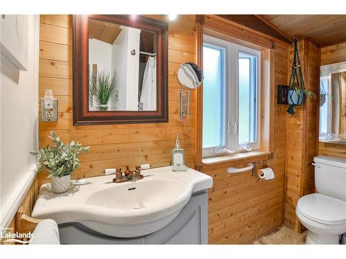 10 Kellington Point Road, Seguin, ON - Indoor Photo Showing Bathroom