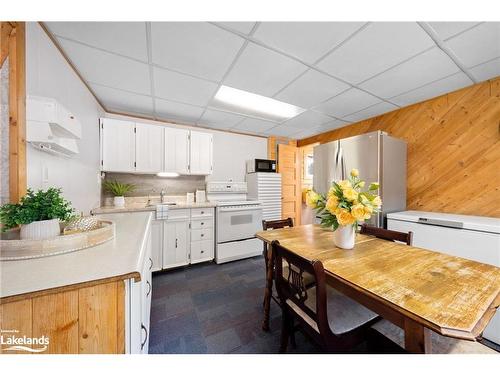 53B Forest Access Road, Port Loring, ON - Indoor Photo Showing Kitchen