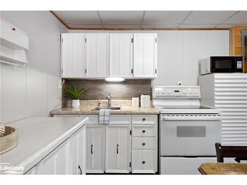 53B Forest Access Road, Port Loring, ON - Indoor Photo Showing Kitchen