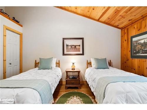 48 Fred Dubie Road E, Parry Sound, ON - Indoor Photo Showing Bedroom