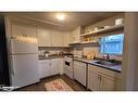 50 Georgian Glen Drive, Wasaga Beach, ON  - Indoor Photo Showing Kitchen 