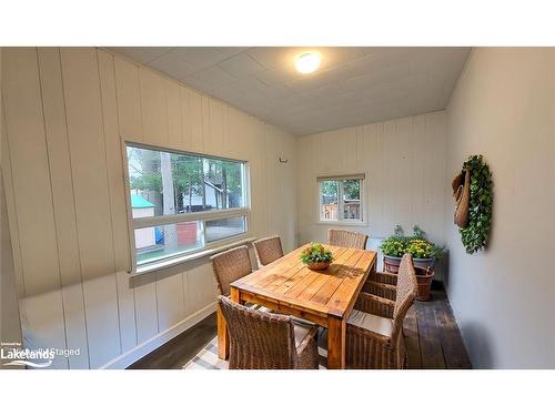 50 Georgian Glen Drive, Wasaga Beach, ON - Indoor Photo Showing Dining Room