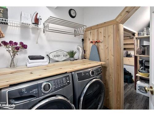 159-150 Victoria Street S, Thornbury, ON - Indoor Photo Showing Laundry Room