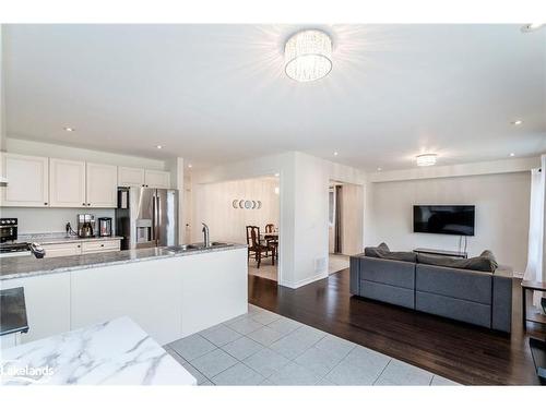 55 Hatton Drive, Penetanguishene, ON - Indoor Photo Showing Kitchen With Double Sink