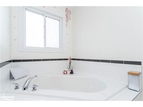 55 Hatton Drive, Penetanguishene, ON - Indoor Photo Showing Bathroom