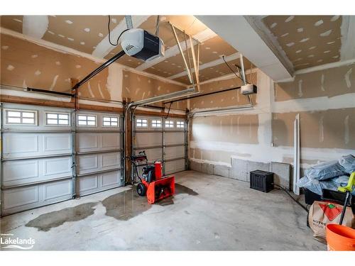 55 Hatton Drive, Penetanguishene, ON - Indoor Photo Showing Garage