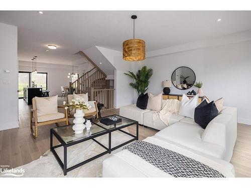 10-117 Sladden Court, Thornbury, ON - Indoor Photo Showing Living Room