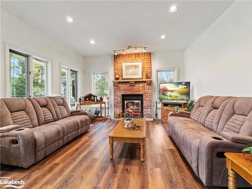 75 Glendale Road, Bracebridge, ON - Indoor Photo Showing Living Room With Fireplace