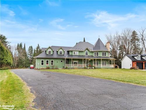 75 Glendale Road, Bracebridge, ON - Outdoor With Deck Patio Veranda With Facade