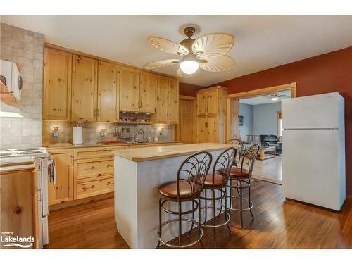 659 Honey Harbour Road, Port Severn, ON - Indoor Photo Showing Kitchen