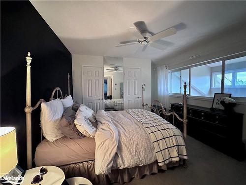 206-107 Wintergreen Place, The Blue Mountains, ON - Indoor Photo Showing Bedroom