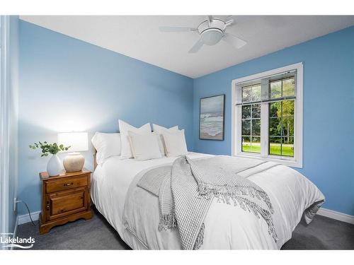 84 Wasaga Sands Drive, Wasaga Beach, ON - Indoor Photo Showing Bedroom