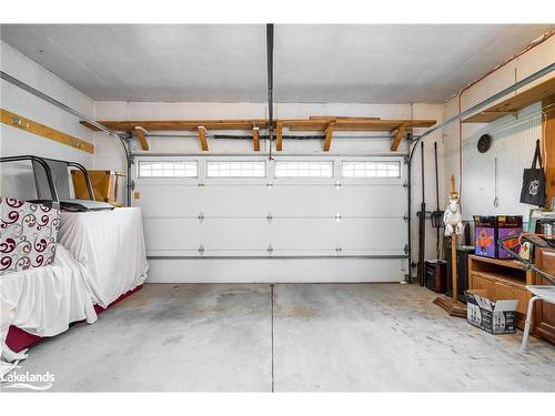 84 Wasaga Sands Drive, Wasaga Beach, ON - Indoor Photo Showing Garage