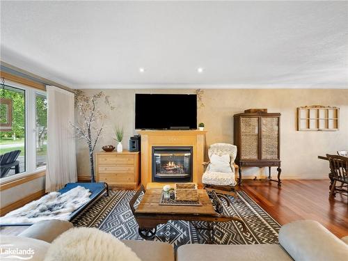 1859 Warminster Sideroad, Oro-Medonte, ON - Indoor With Fireplace