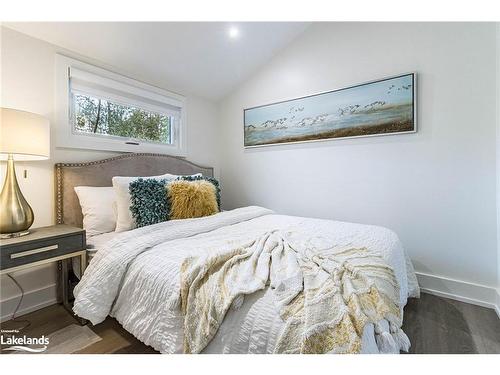 15 D Lane, Collingwood, ON - Indoor Photo Showing Bedroom