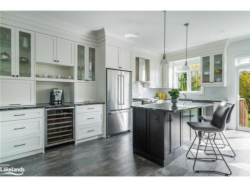 170 Yellow Birch Crescent, The Blue Mountains, ON - Indoor Photo Showing Kitchen With Upgraded Kitchen