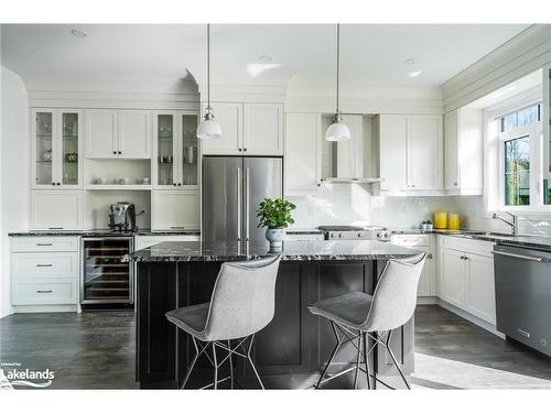 170 Yellow Birch Crescent, The Blue Mountains, ON - Indoor Photo Showing Kitchen With Upgraded Kitchen