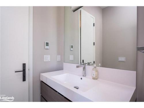 143 Wyandot Court, The Blue Mountains, ON - Indoor Photo Showing Bathroom