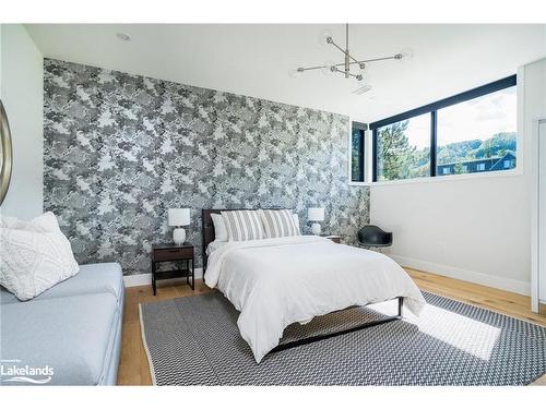 143 Wyandot Court, The Blue Mountains, ON - Indoor Photo Showing Bedroom