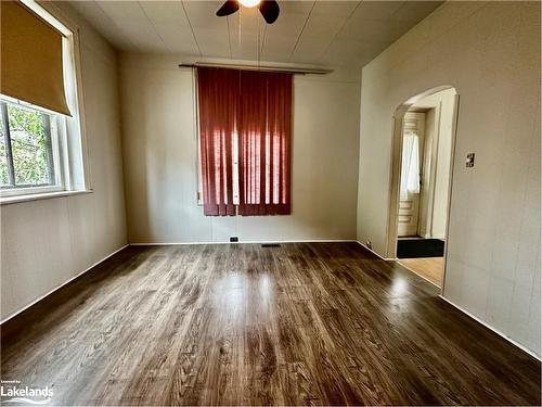 563 7Th Avenue, Hanover, ON - Indoor Photo Showing Other Room