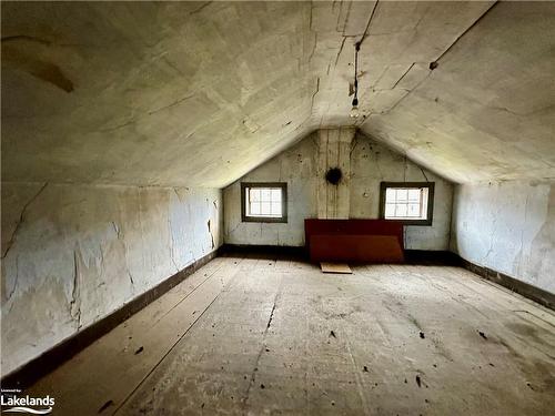 563 7Th Avenue, Hanover, ON - Indoor Photo Showing Other Room