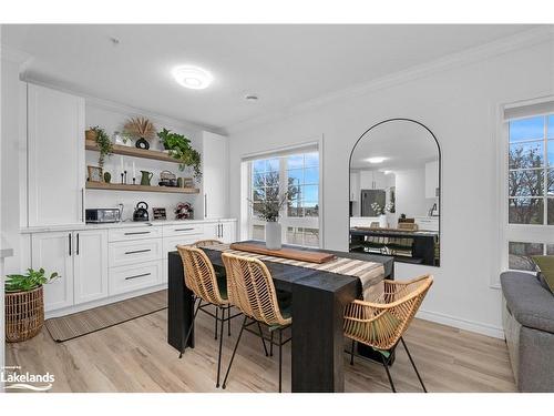 201-112 Simcoe Road, Bradford, ON - Indoor Photo Showing Dining Room