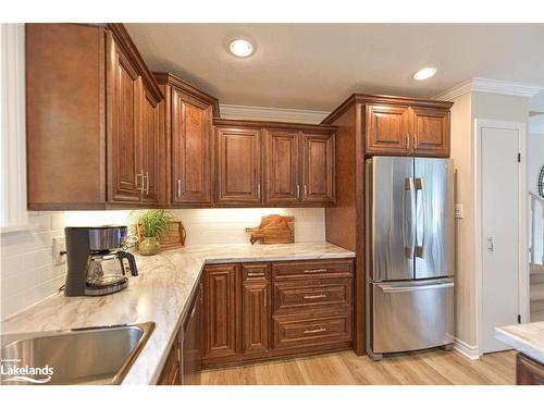 4693 Daniel Street, Ramara, ON - Indoor Photo Showing Kitchen With Upgraded Kitchen