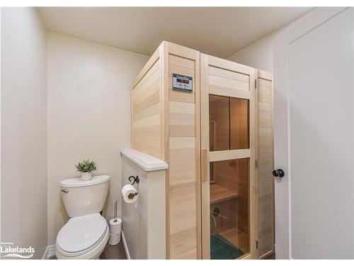 4693 Daniel Street, Ramara, ON - Indoor Photo Showing Bathroom