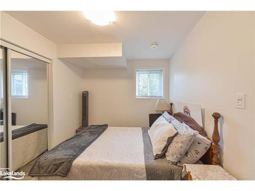 4693 Daniel Street, Ramara, ON - Indoor Photo Showing Bedroom