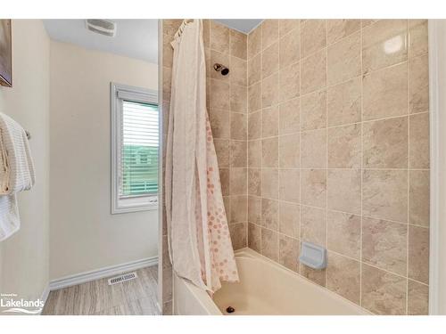 141 Allegra Drive, Wasaga Beach, ON - Indoor Photo Showing Bathroom