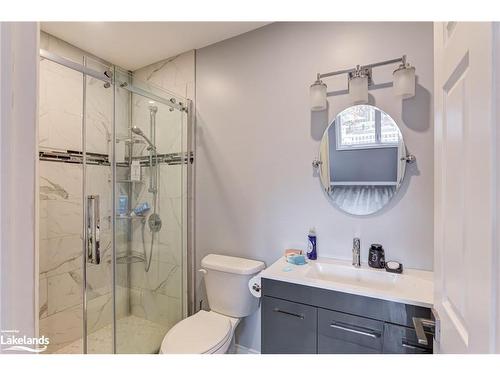 4 Burd Street, Parry Sound, ON - Indoor Photo Showing Bathroom