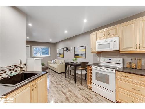 4 Burd Street, Parry Sound, ON - Indoor Photo Showing Kitchen