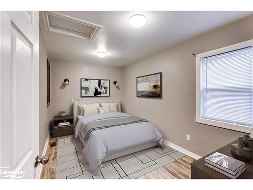 4 Burd Street, Parry Sound, ON - Indoor Photo Showing Bedroom