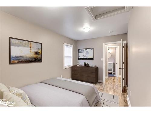 4 Burd Street, Parry Sound, ON - Indoor Photo Showing Bedroom