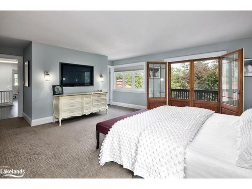 145 Bruce Street S, Thornbury, ON - Indoor Photo Showing Bedroom