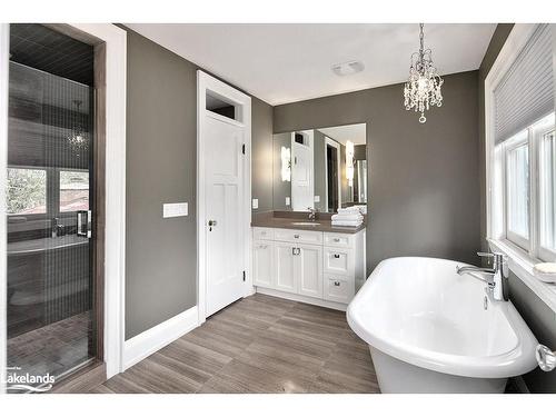 145 Bruce Street S, Thornbury, ON - Indoor Photo Showing Bathroom