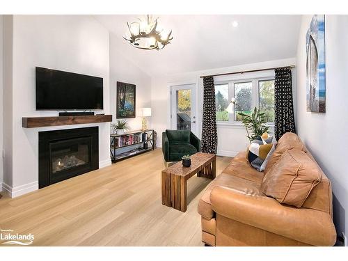 121 Dove Drive, Thornbury, ON - Indoor Photo Showing Living Room With Fireplace