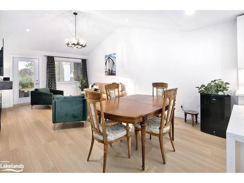 121 Dove Drive, Thornbury, ON - Indoor Photo Showing Dining Room