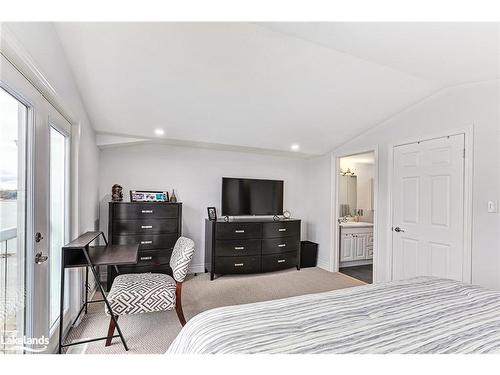 15-209707 Highway 26 Highway, The Blue Mountains, ON - Indoor Photo Showing Bedroom