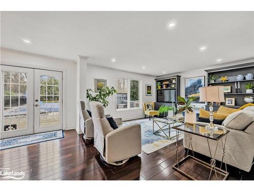 295 Eliza Street, Meaford, ON - Indoor Photo Showing Living Room