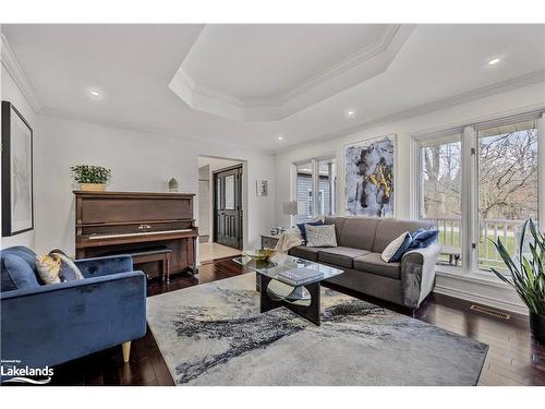 295 Eliza Street, Meaford, ON - Indoor Photo Showing Living Room