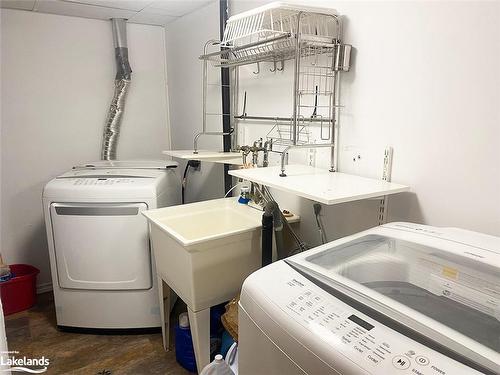 Basement-106 Wessenger Drive, Barrie, ON - Indoor Photo Showing Laundry Room